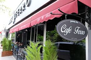 Turk Inn Ferro Hotel