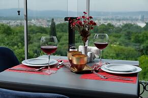 Turk Inn Ferro Hotel