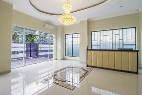 RedDoorz Plus @ Cideng Barat