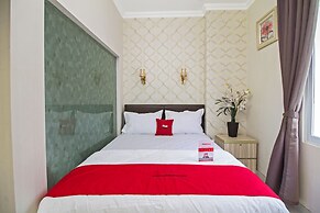 RedDoorz Plus @ Cideng Barat