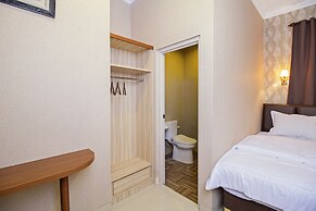 RedDoorz Plus @ Cideng Barat