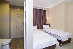 RedDoorz Plus @ Cideng Barat