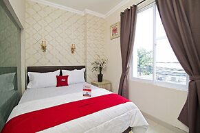 RedDoorz Plus @ Cideng Barat