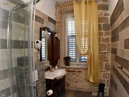 PIETRA ROSSA Luxury Rooms