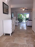 Dickenson Bay Oasis Antigua Village