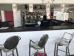 Dickenson Bay Oasis Antigua Village