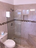 Dickenson Bay Oasis Antigua Village