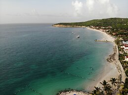Dickenson Bay Oasis Antigua Village