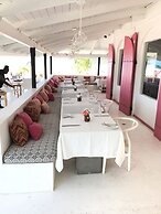 Dickenson Bay Oasis Antigua Village