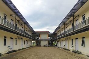 RedDoorz near Exit Toll Bogor