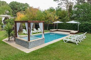 Undarius Hotel - Clothing Optional Hotel Exclusively for Gay Men