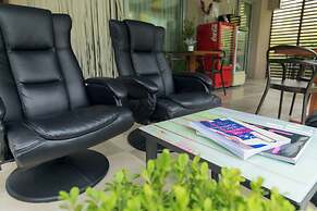 Undarius Hotel - Clothing Optional Hotel Exclusively for Gay Men