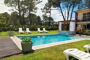 Undarius Hotel - Clothing Optional Hotel Exclusively for Gay Men