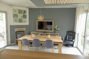 Undarius Hotel - Clothing Optional Hotel Exclusively for Gay Men