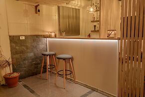 Undarius Hotel - Clothing Optional Hotel Exclusively for Gay Men