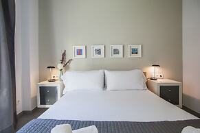 BBarcelona Gaudi Flats