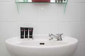 RedDoorz Plus near Sukajadi 2