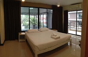 Max Pavillage Bangkok