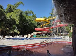 Golden Dolphin Grand - Achei Férias