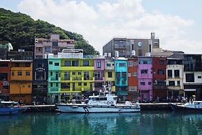 Gold Stone Crescent Moon Light