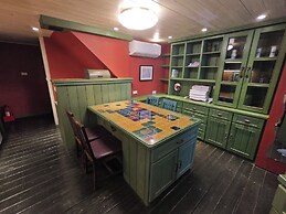 Gold Stone Crescent Moon Light