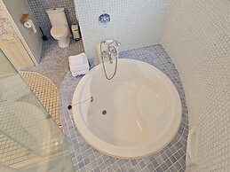 Gold Stone Crescent Moon Light