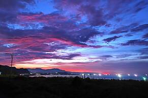 Gold Stone Crescent Moon Light