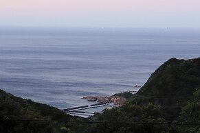 Gold Stone Crescent Moon Light