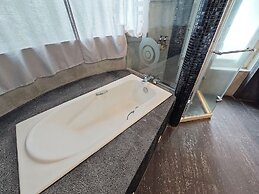 Gold Stone Crescent Moon Light