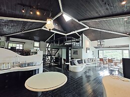 Gold Stone Crescent Moon Light