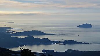 Gold Stone Crescent Moon Light