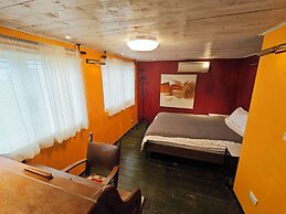 Gold Stone Crescent Moon Light