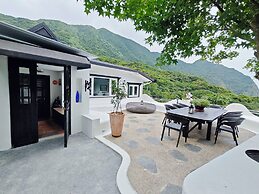 Gold Stone Crescent Moon Light