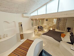 Gold Stone Crescent Moon Light