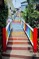 Gold Stone Crescent Moon Light