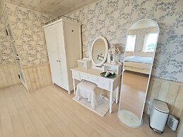 Gold Stone Crescent Moon Light