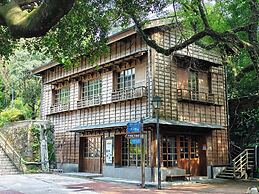 Gold Stone Crescent Moon Light