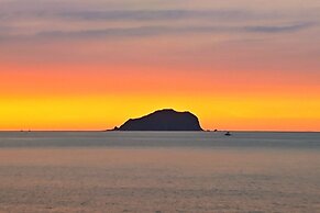 Gold Stone Crescent Moon Light