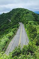 Gold Stone Crescent Moon Light