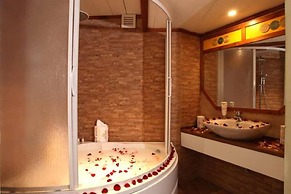 Nega Bonger Hotel