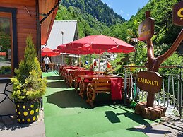 Ayder Avusor Butik Otel