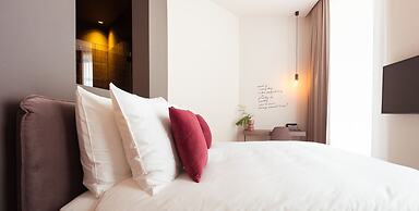 U Eat & Sleep Antwerp