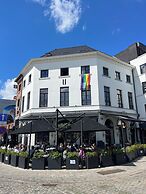 U Eat & Sleep Antwerp