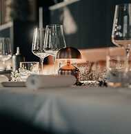 U Eat & Sleep Antwerp