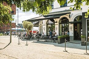 U Eat & Sleep Antwerp