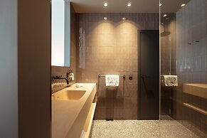 U Eat & Sleep Antwerp