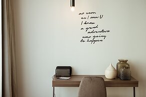 U Eat & Sleep Antwerp