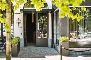 U Eat & Sleep Antwerp