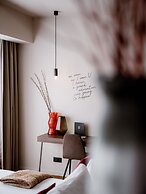 U Eat & Sleep Antwerp