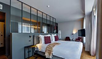 U Eat & Sleep Antwerp